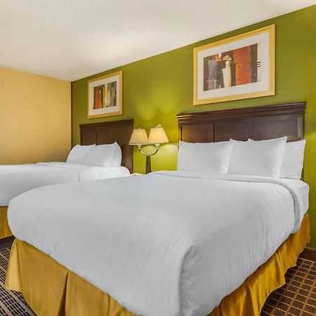 Clarion Pointe South Boston-Danville East Esterno foto