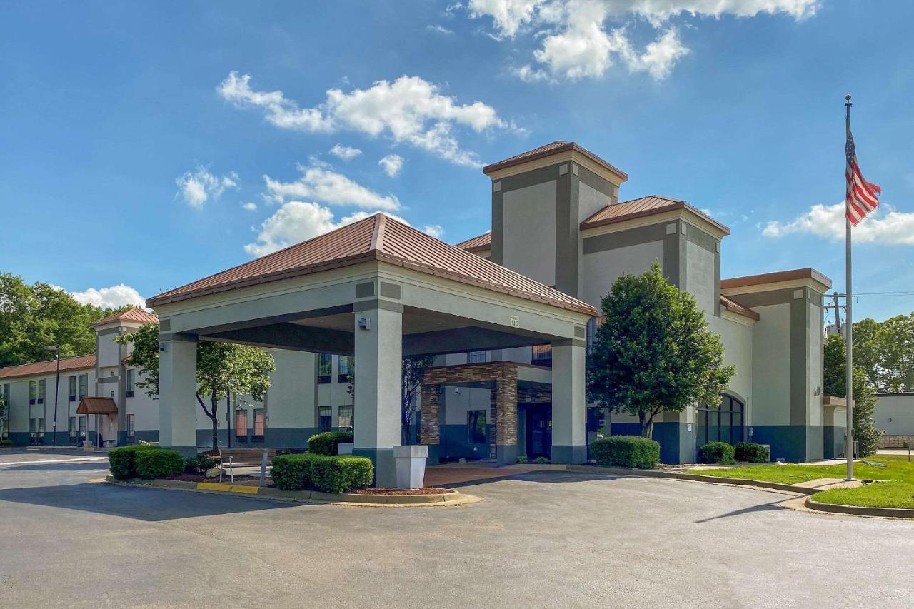 Clarion Pointe South Boston-Danville East Esterno foto