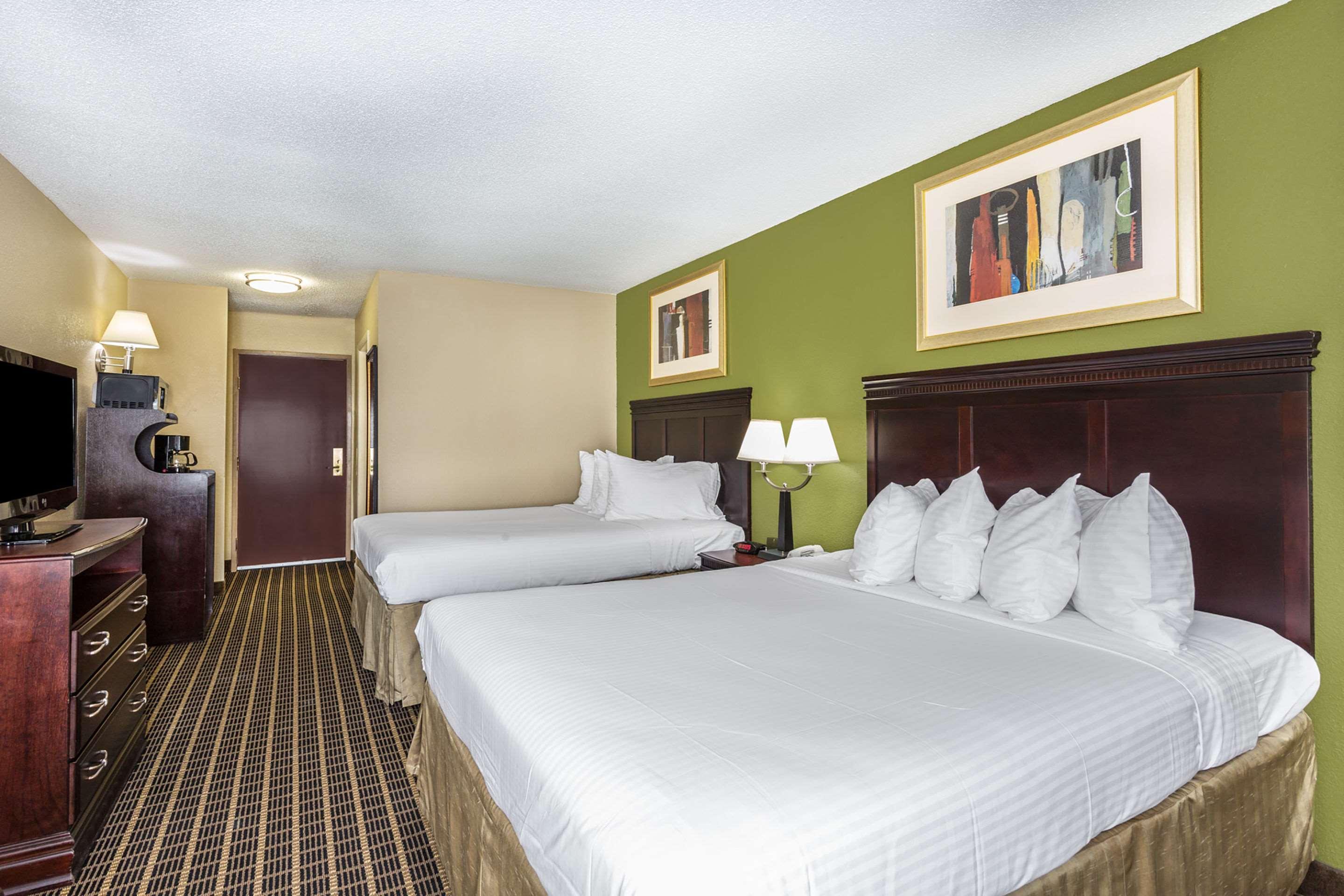 Clarion Pointe South Boston-Danville East Esterno foto