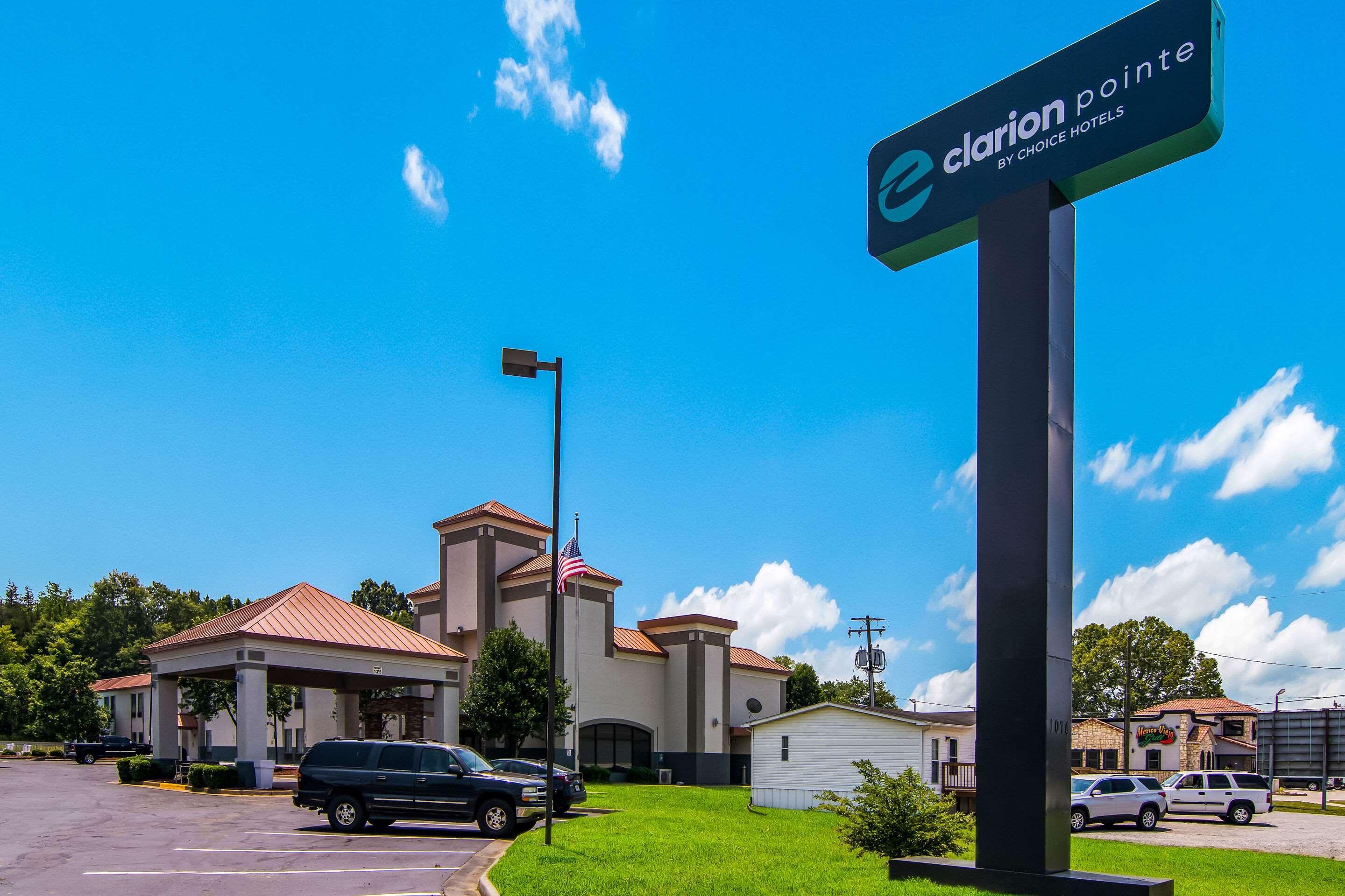 Clarion Pointe South Boston-Danville East Esterno foto